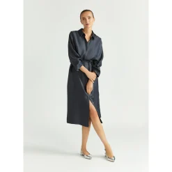 Glänzendes Blusenkleid