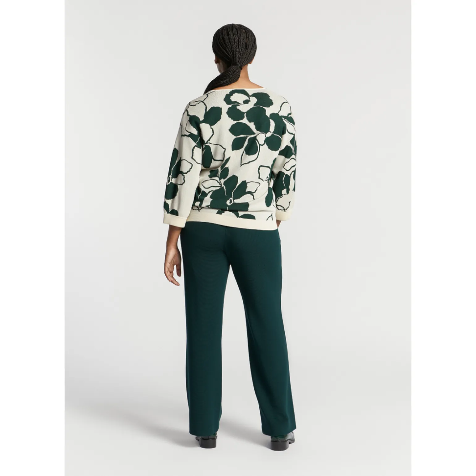 Großzügig geschnittener Pullover mit Blumenmuster