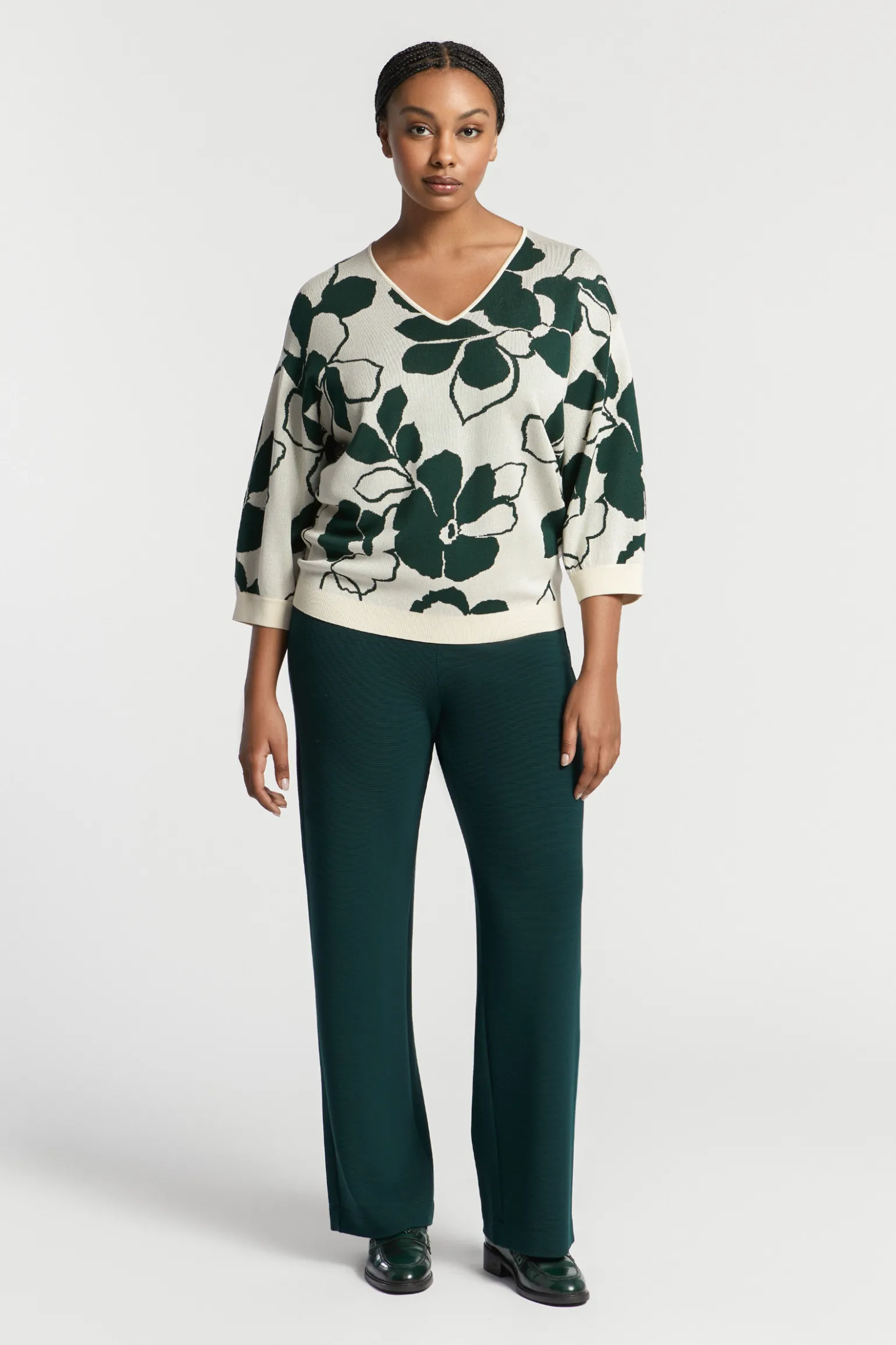 Großzügig geschnittener Pullover mit Blumenmuster