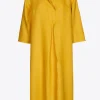 Halblanges Leinenkleid