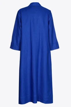 Halblanges Leinenkleid
