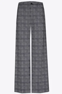 Karohose mit weitem Bein