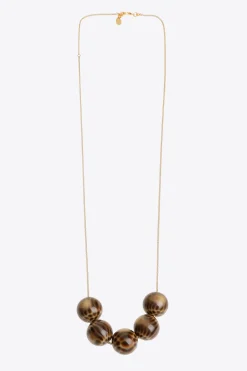 Kette mit Perlen