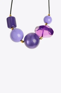 Kette mit Perlen