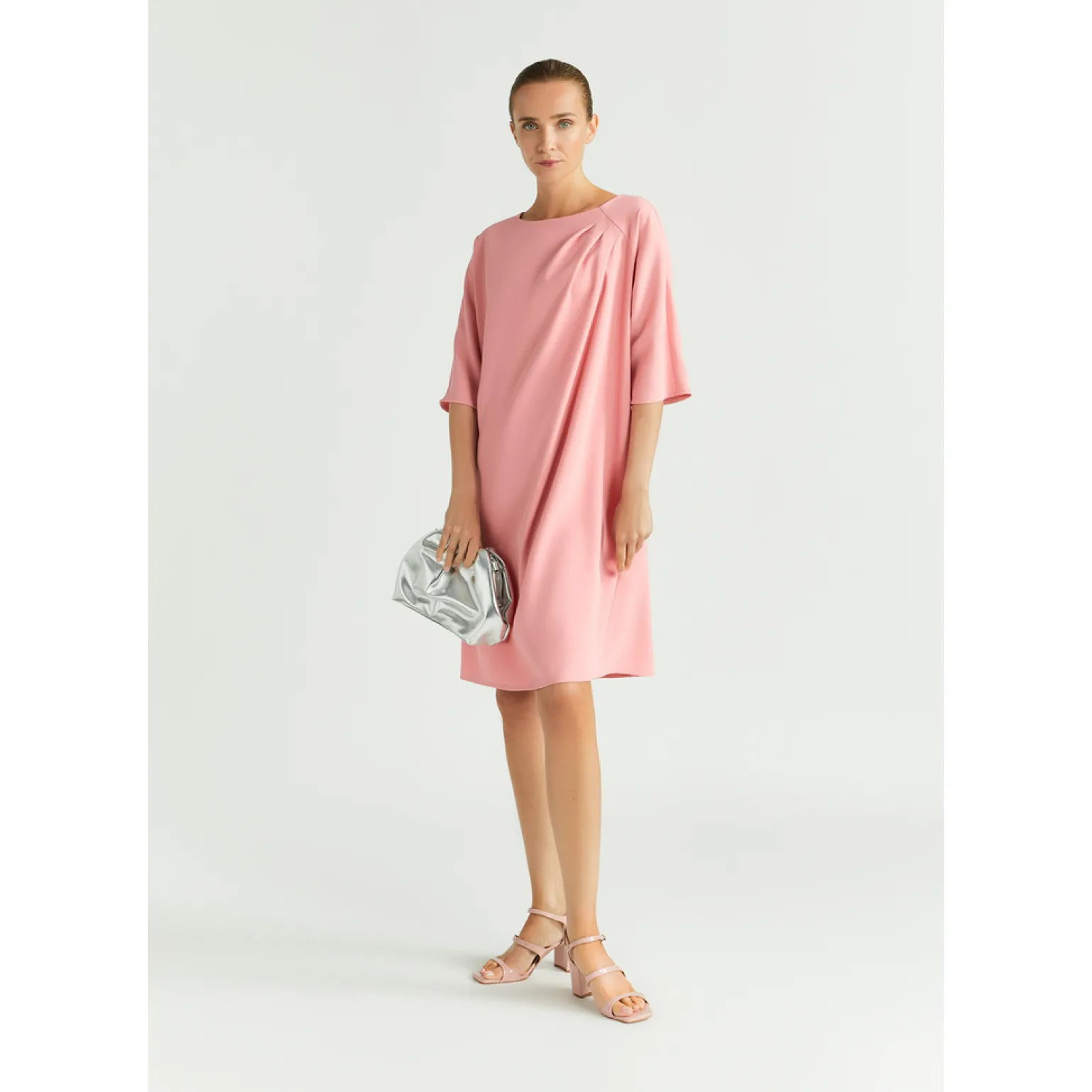 Kleid aus recyceltem Polyester