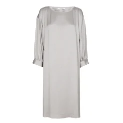 Kleid mit kurzen Ärmeln