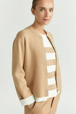 Kurze Jacke mit Reißverschluss
