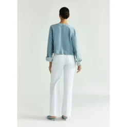 Kurze Jeansjacke mit Knöpfen