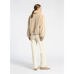 Kurze Teddyjacke