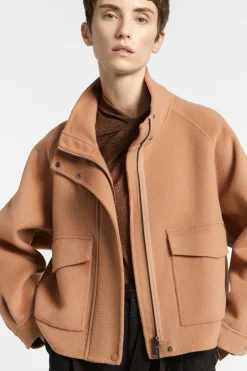 Kurze Wendejacke