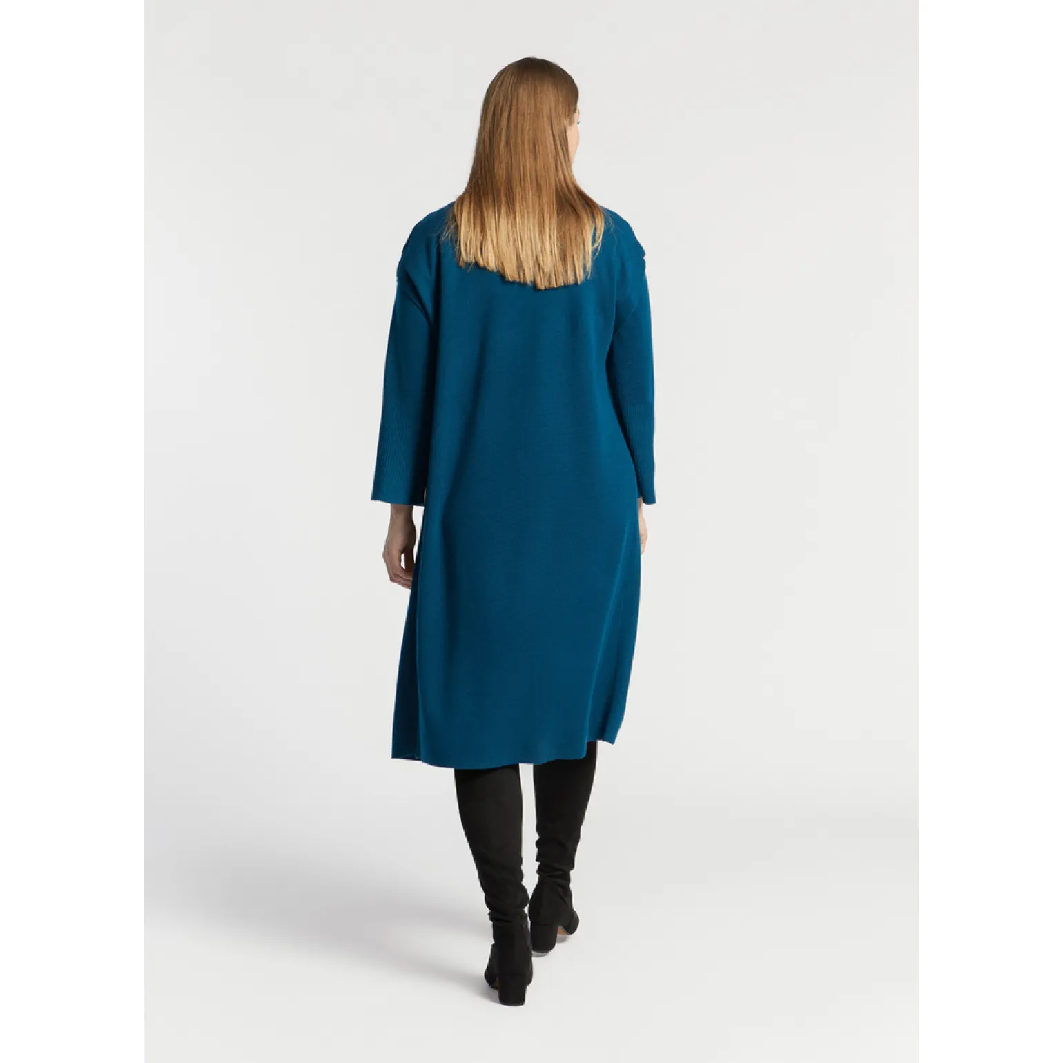 Langes Strickkleid