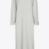 Langes Strickkleid mit Schlitz