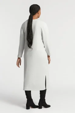 Langes Strickkleid mit Schlitz