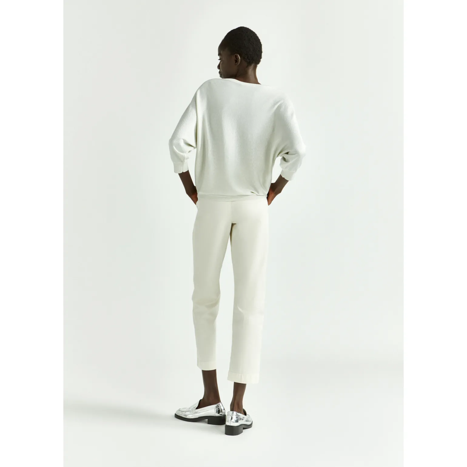 Locker fallender Lurexpullover