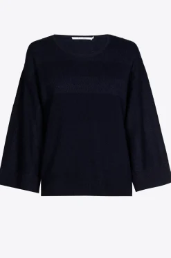 Pullover mit überschnittenen Schultern