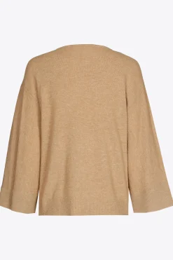 Pullover mit überschnittenen Schultern