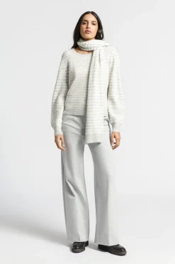 Pullover mit dezenten Pailletten