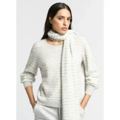 Pullover mit dezenten Pailletten