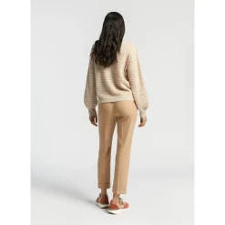 Pullover mit dezenten Pailletten