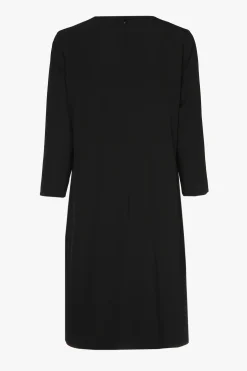 Schwarzes Kleid in A-Linie mit V-Ausschnitt