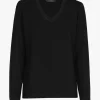 Schwarzes Longsleeve T-Shirt mit V-Ausschnitt