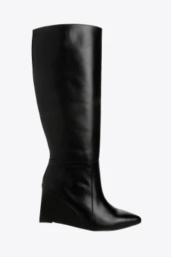 Stiefel mit Keilabsatz