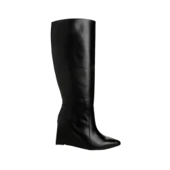 Stiefel mit Keilabsatz