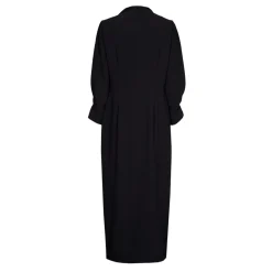Tailliertes Kleid mit V-Ausschnitt
