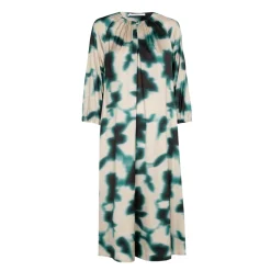 Weich fallendes Midikleid