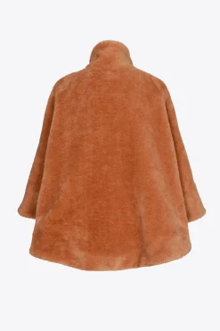 Weicher Poncho aus Teddystoff