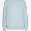 Wollpullover mit U-Boot-Ausschnitt