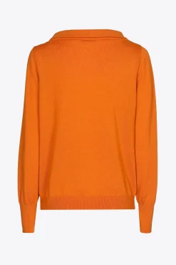 Wollpullover mit U-Boot-Ausschnitt